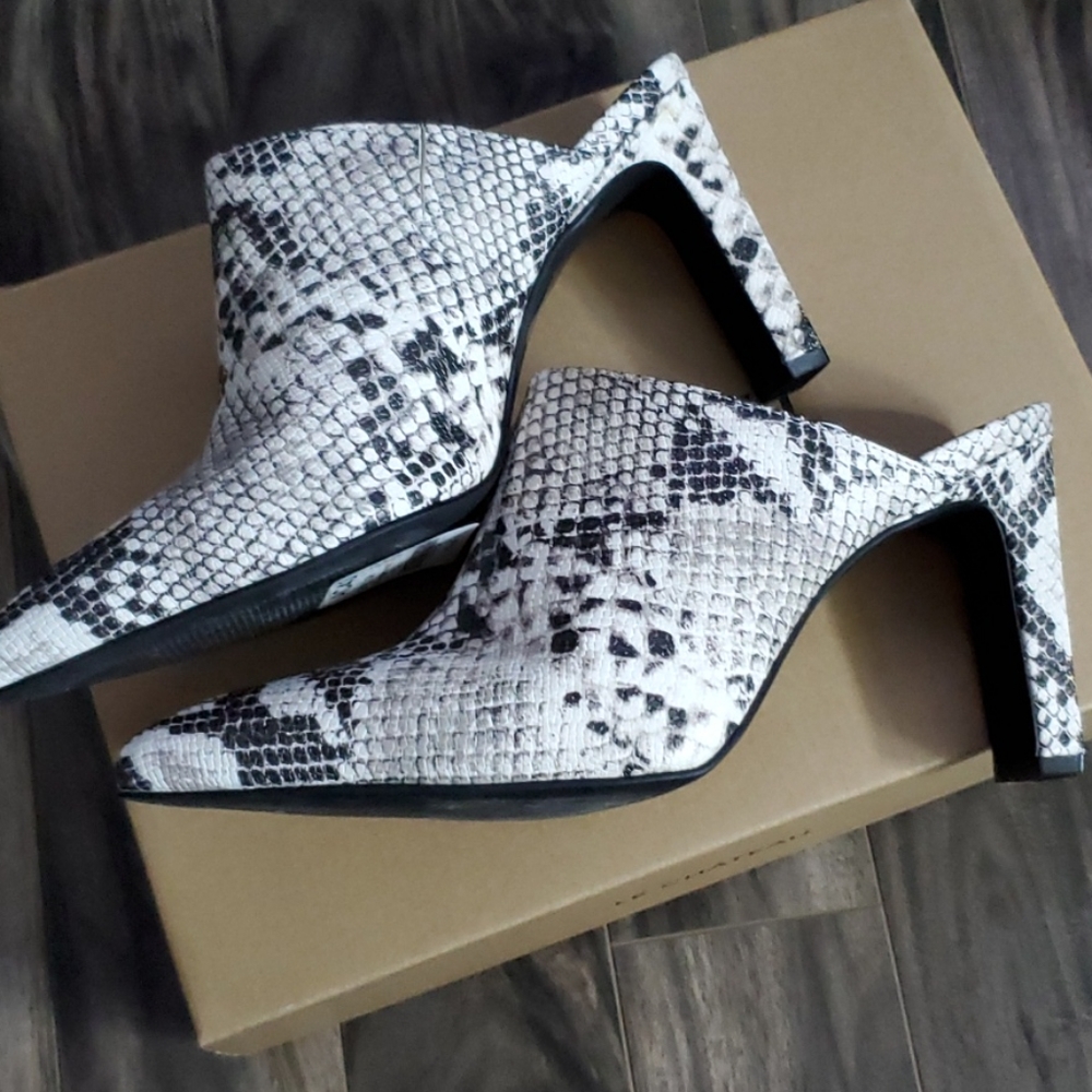 Shoes - Picture 2 of 3